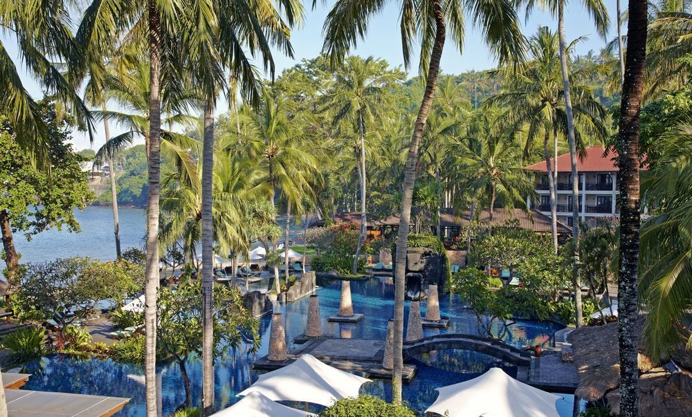 Sheraton Senggigi Beach Resort Mangsit Facilities photo
